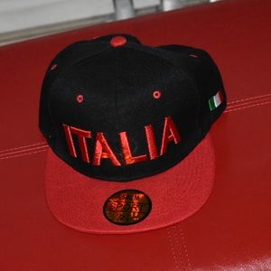 Italia Snapback hat (new bought in Italy)